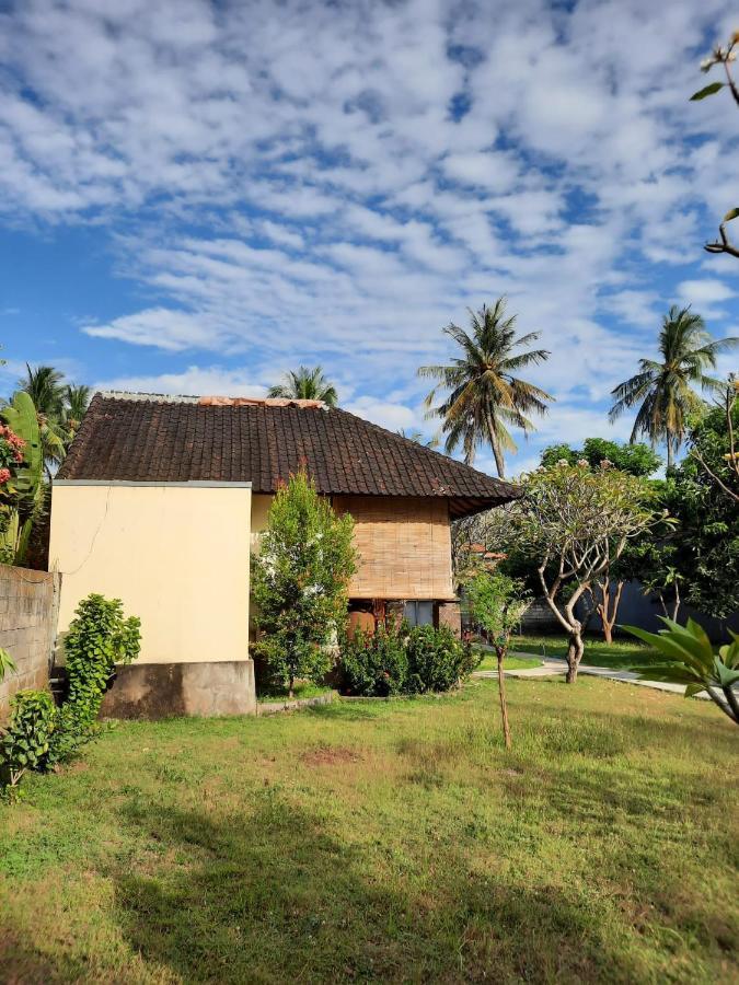 Bumbung Bungalows アメッド エクステリア 写真