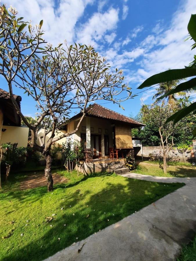 Bumbung Bungalows アメッド エクステリア 写真