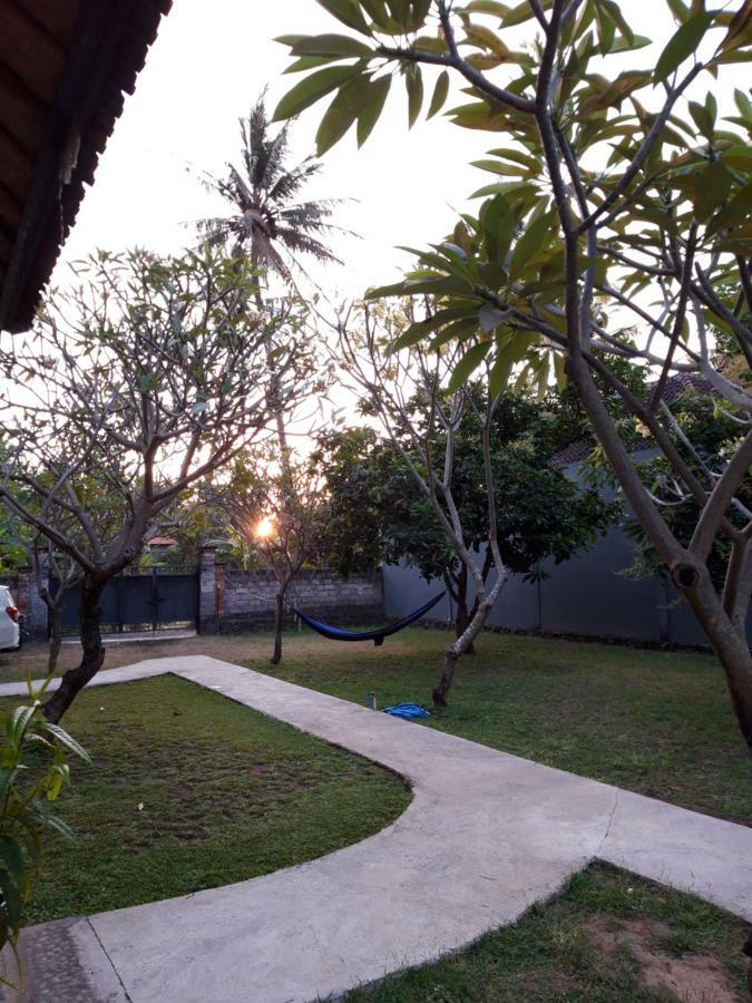 Bumbung Bungalows アメッド エクステリア 写真